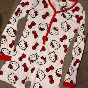 Hello Kitty Red and White Onies